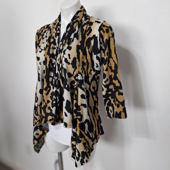 Isabella Rodriguez Academia Animal Print Waterfall Mobwife Cardigan Size L - Picture 4 of 14
